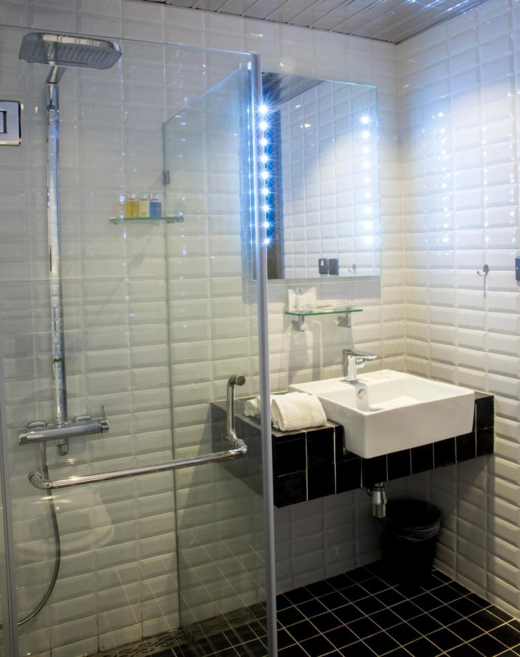 Flowery Holiday Suites Kuvait Kültér fotó