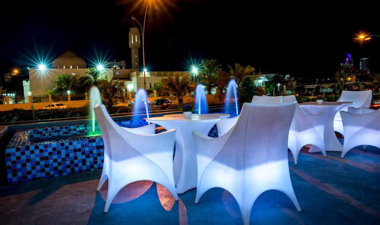 Flowery Holiday Suites Kuvait Kültér fotó